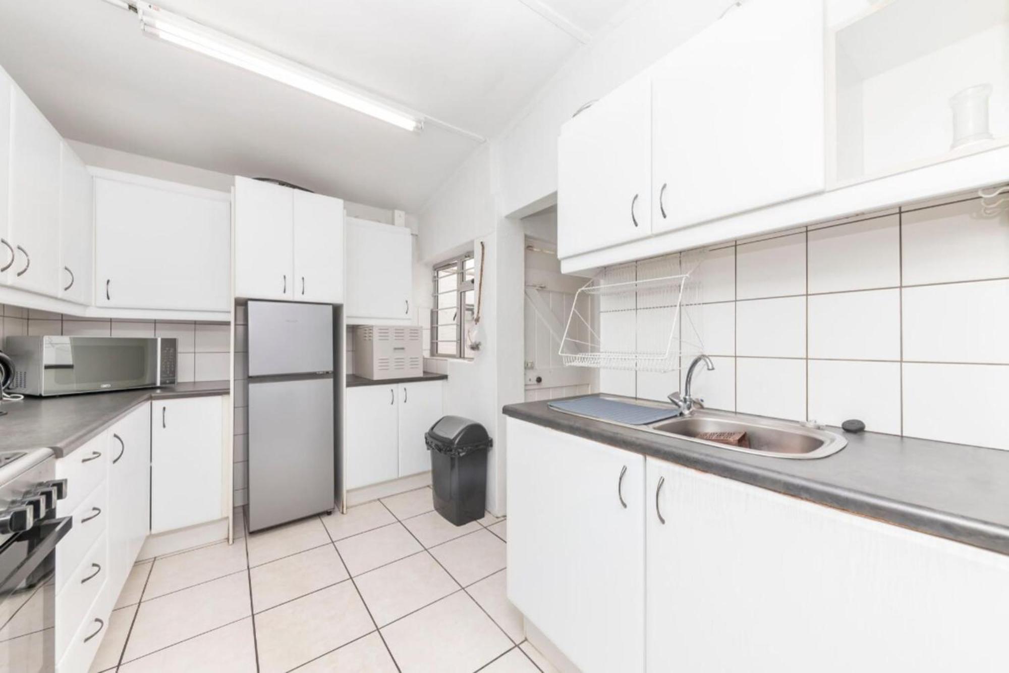 Peaceful 1bd Flat W Private Gardenrondebosch *